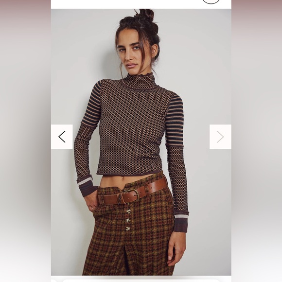 We The Free Gamer Cuff, Free People Top, turtle neck sweater - Picture 7 of 7